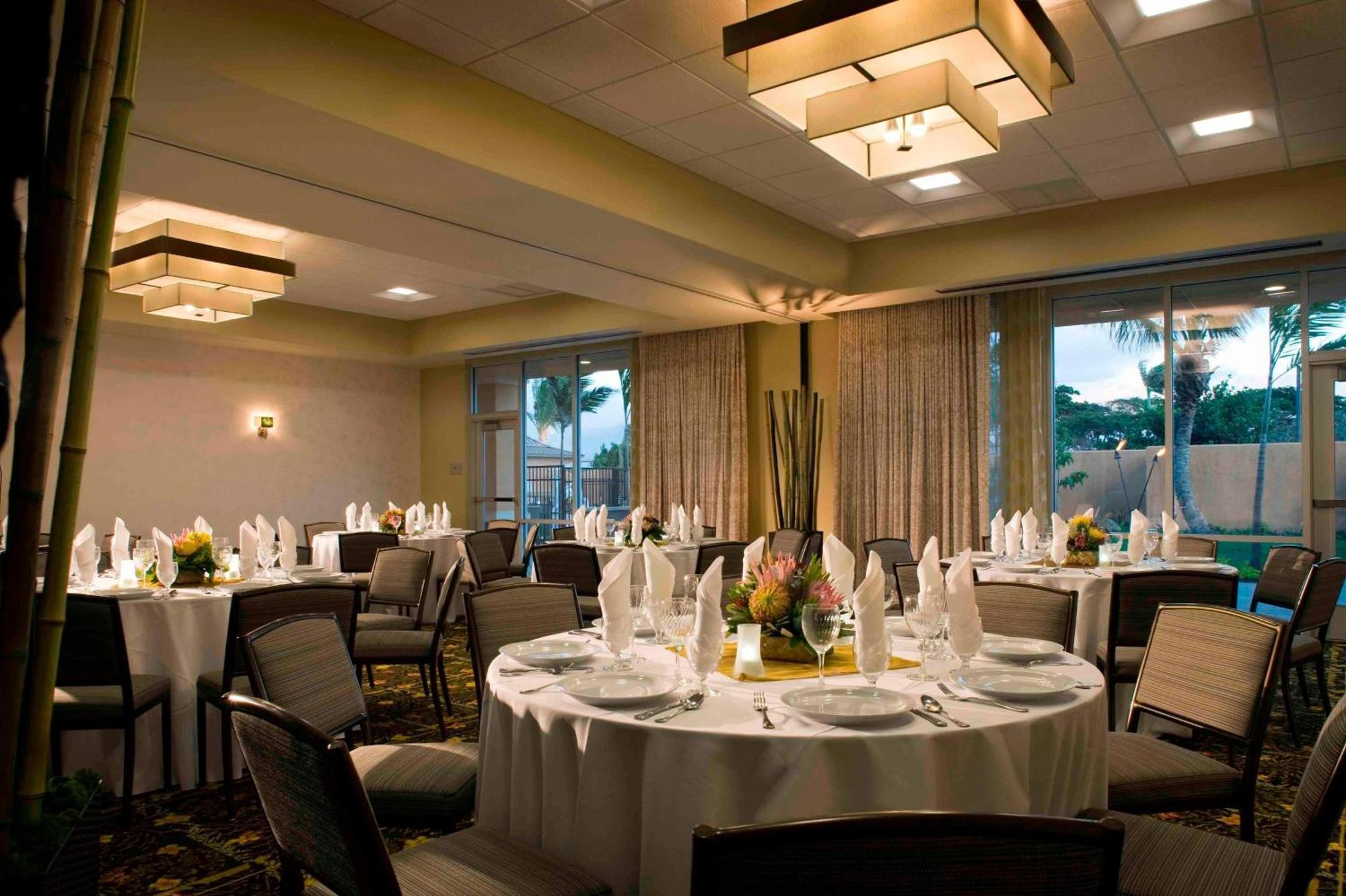 Courtyard By Marriott Maui Kahului Airport Hotell Eksteriør bilde