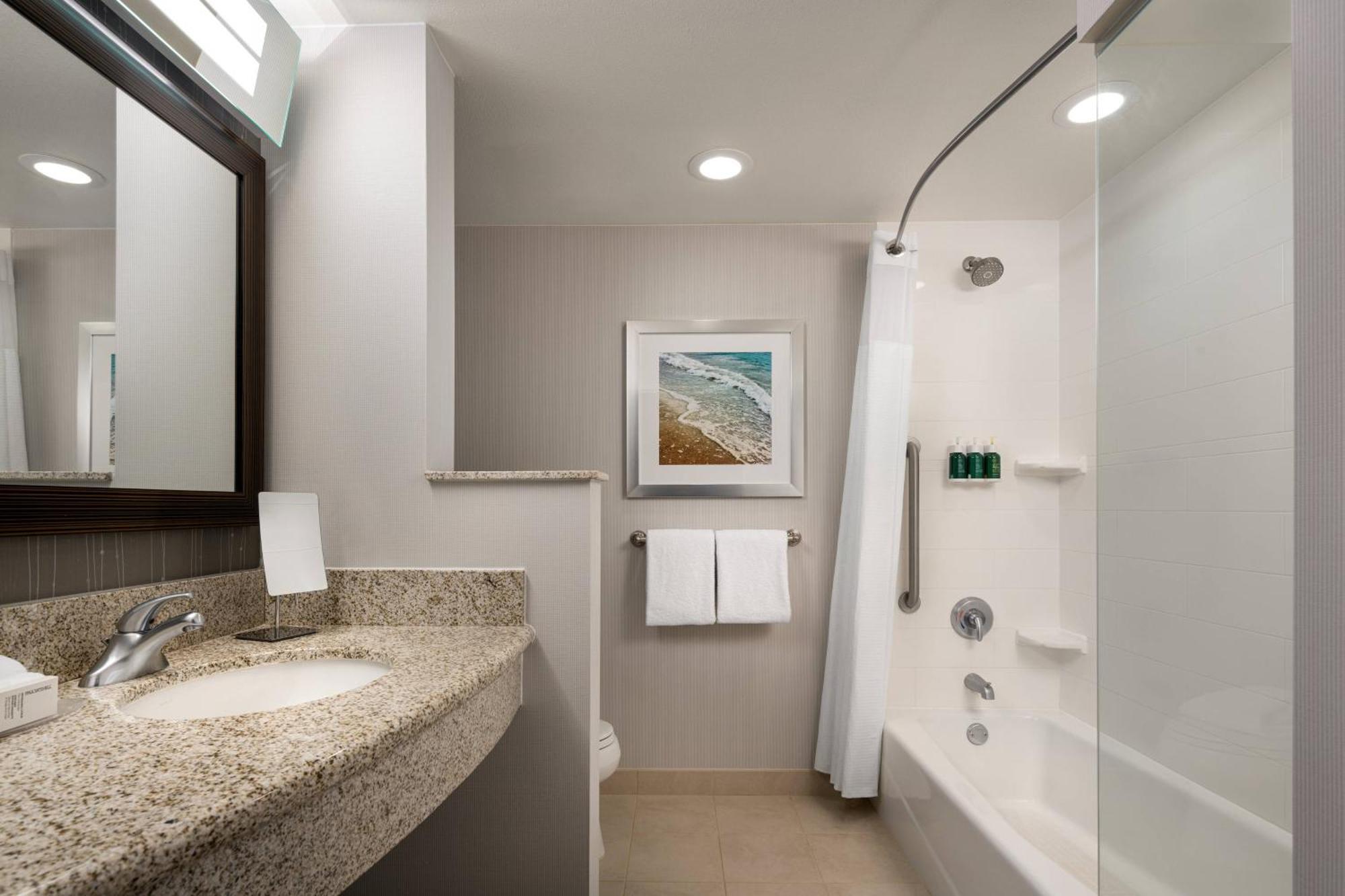 Courtyard By Marriott Maui Kahului Airport Hotell Eksteriør bilde